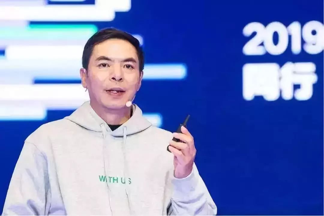 怎么关闭朋友圈功能仅自己可见,朋友圈一个月可见但全部可以看