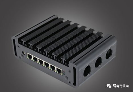 软路由怎么和硬路由连接,什么是软路由怎么制作