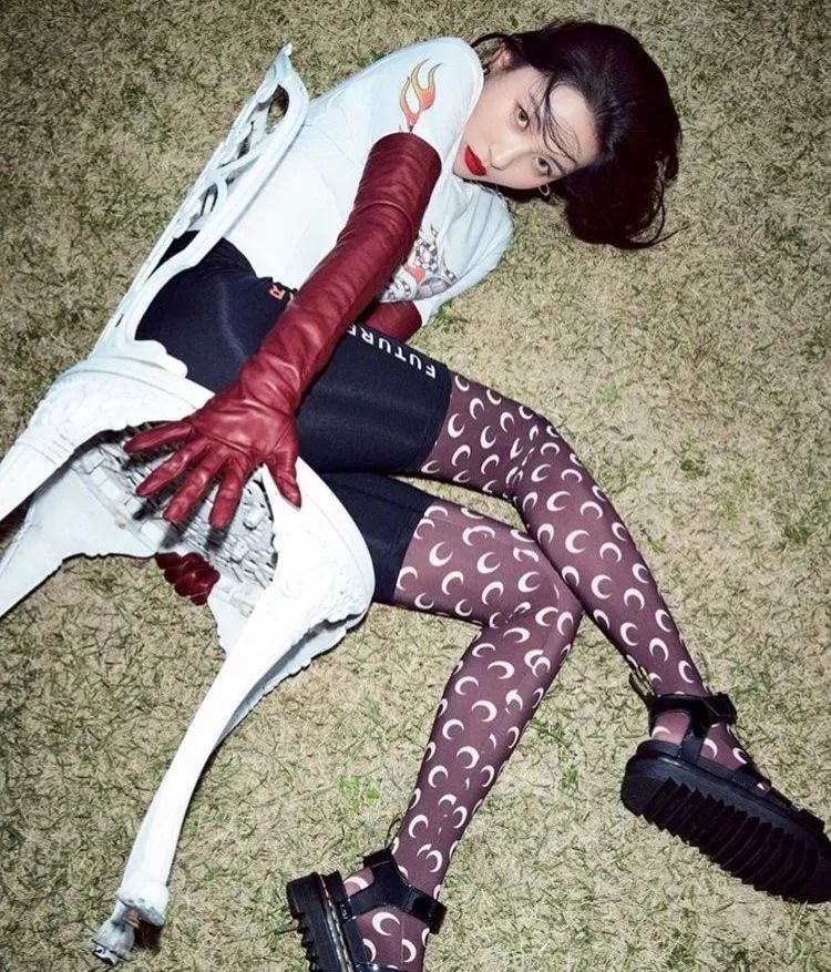 今年夏天这几款凉鞋真的美哭了,这个夏天让你美炸的凉鞋