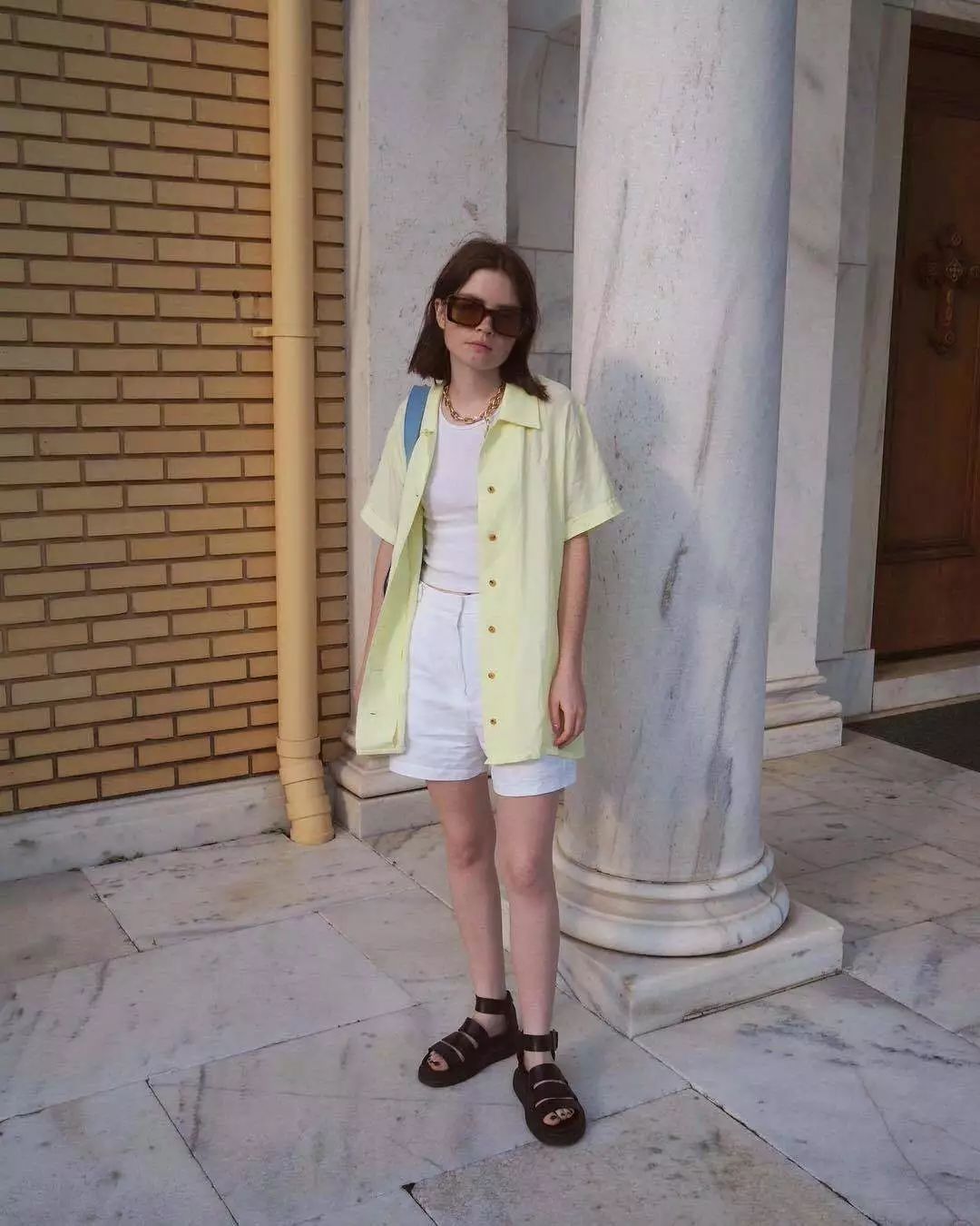 今年夏天这几款凉鞋真的美哭了,这个夏天让你美炸的凉鞋