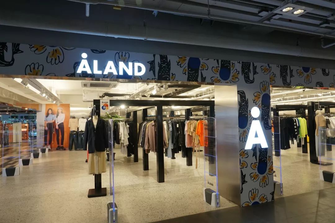 泰国有什么值得买的包,泰国必吃的十大潮牌