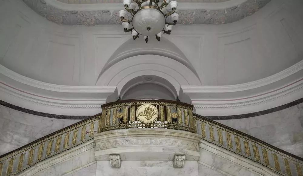 上海必去的打卡墙,上海旋转楼梯攻略