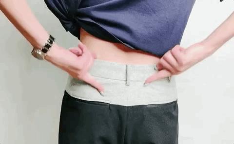 没有哪个女人能“笑”着走出这段时光，所有完美人设都是假装。