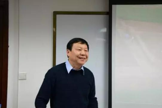 易中天中华史为什么要修改,易中天说中国历史3700年原话