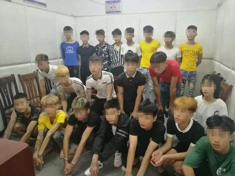 小伙飙车炸街被刑拘,95后小伙飙车炸街被刑拘