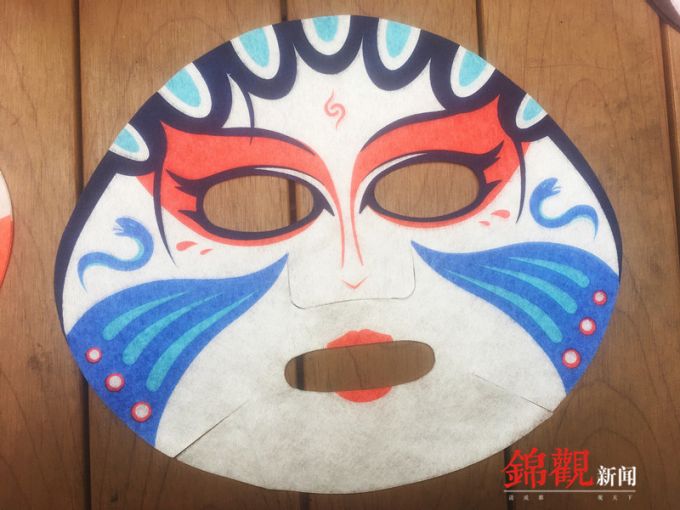 体验川剧变脸服装,川剧变脸面膜好用吗