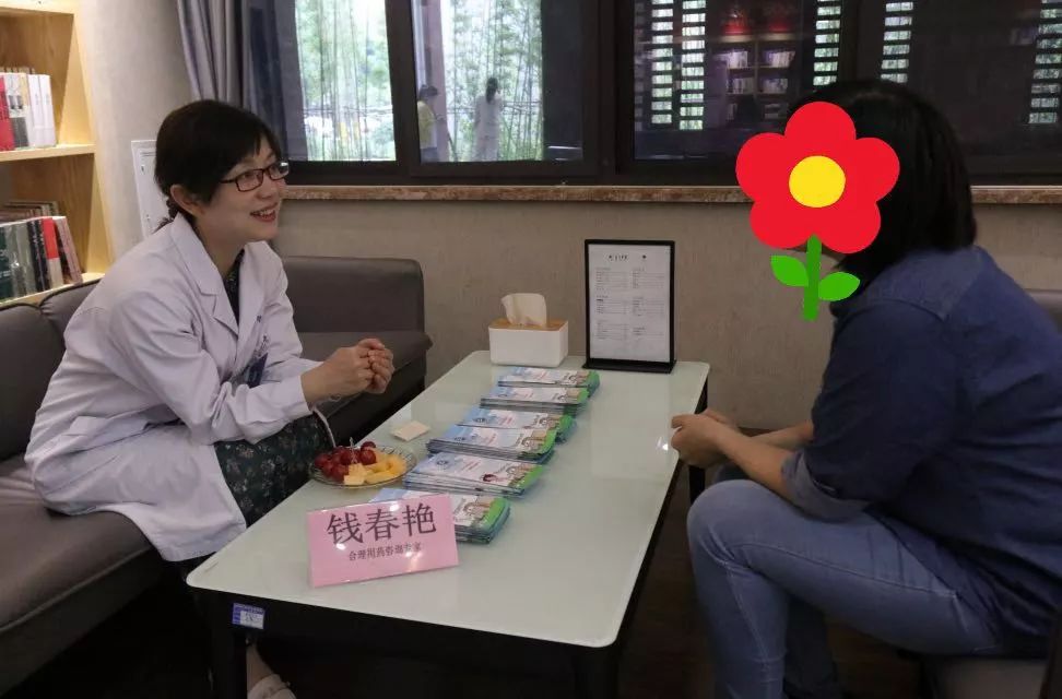 呵护女性健康爱心义诊进社区,关爱孕产妇健康行动送医义诊活动
