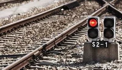 新交规闯黄灯扣3分是真的吗,闯黄灯扣3分系谣言