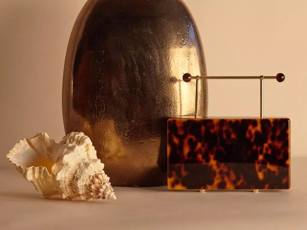 这个夏天温柔一点,希望这个夏天微风能温柔一点