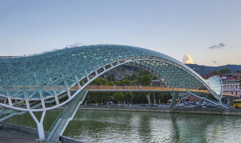 格鲁吉亚旅游有什么好景点,乌鲁木齐格鲁吉亚宝藏