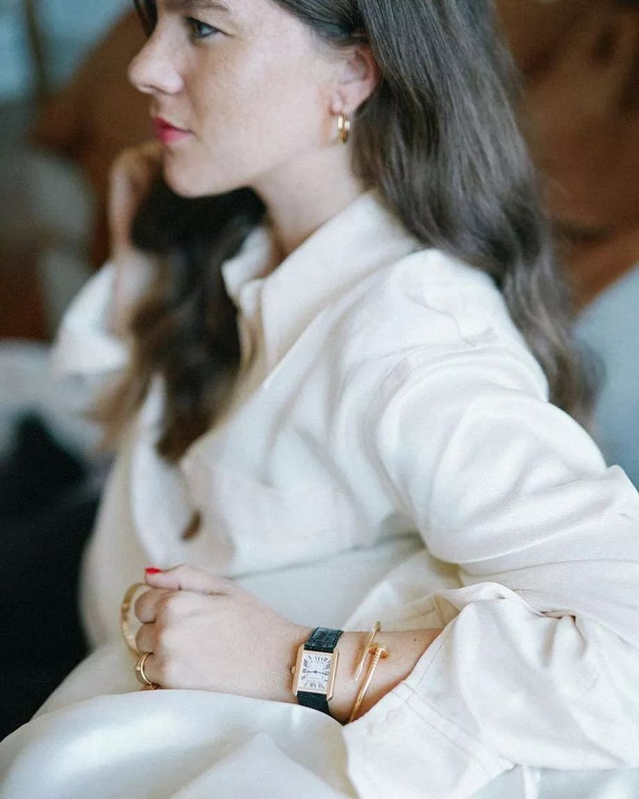 优雅的女人戴名表,名表和包包档次对比