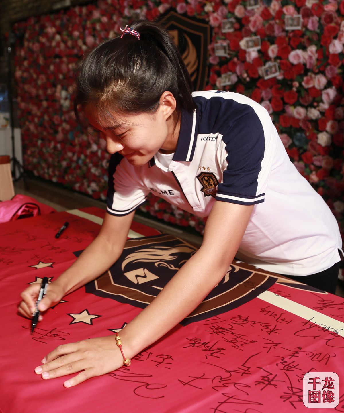 期待玫瑰再绽放｜北控凤凰足球俱乐部为出征2019女足世界杯队员壮行