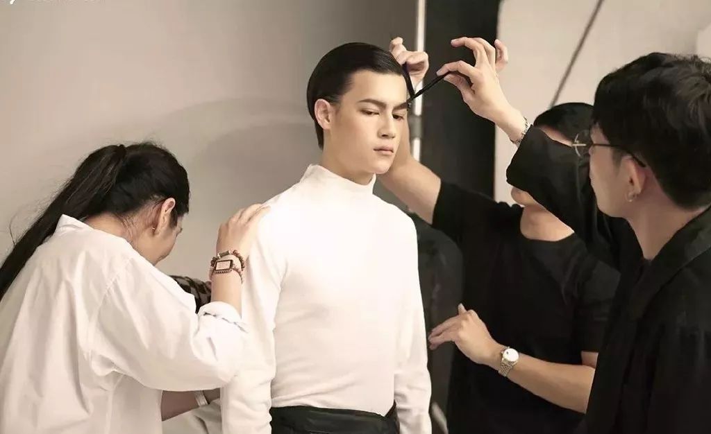 兄弟情还是爱情,兄弟情还是爱情重要