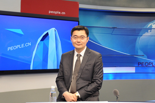 胸口正中间隐痛要当心食管癌症状,咽东西觉得胸口噎得慌挂什么科