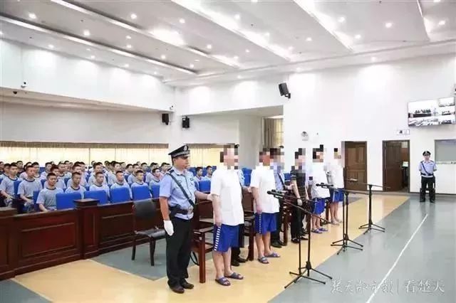 请速退出这些QQ群,删除这种好友,湖北已经有多人被抓!