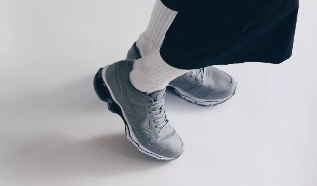 你为什么会买白色鞋？│《每周冷门球鞋大赏》