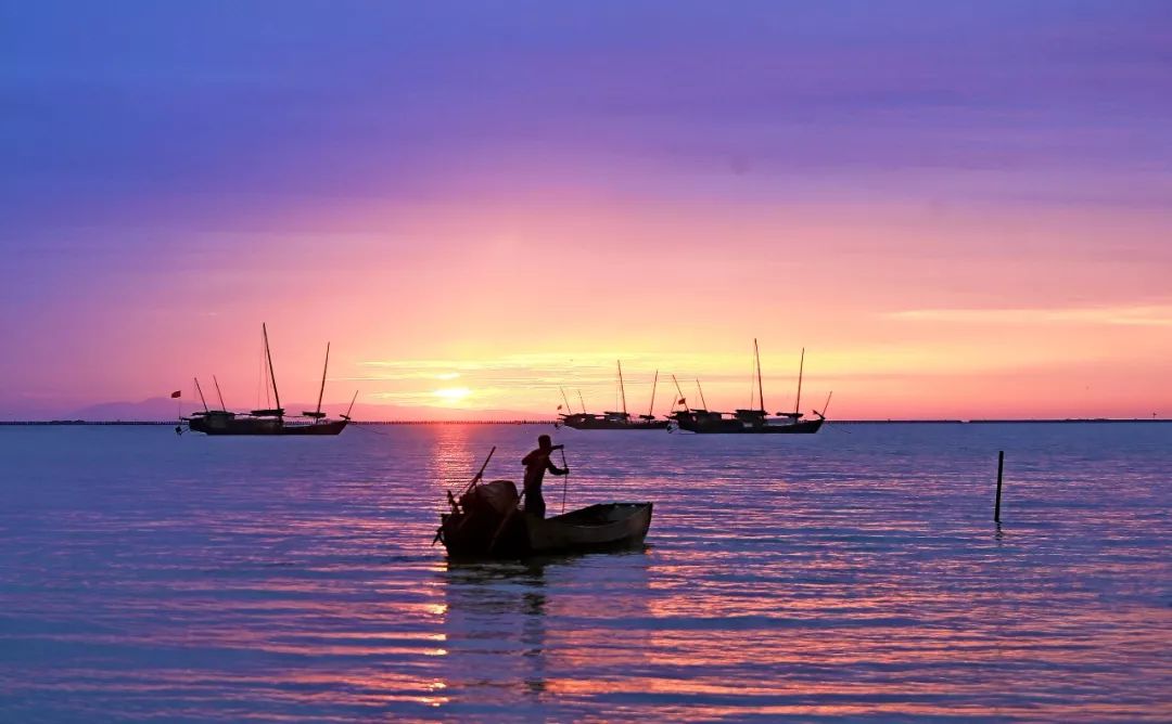 抽烟的人平均每天抽吸支烟,抽烟的人平均一天多少烟