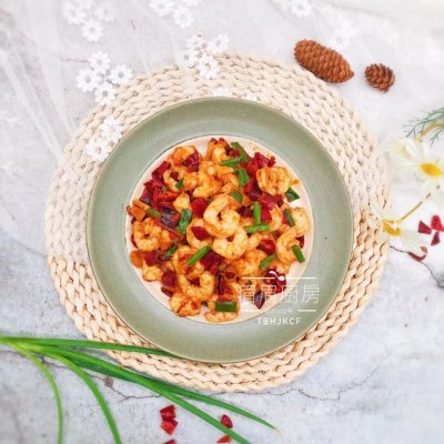 香辣虾仁开袋即食,香辣虾仁饭简单做法