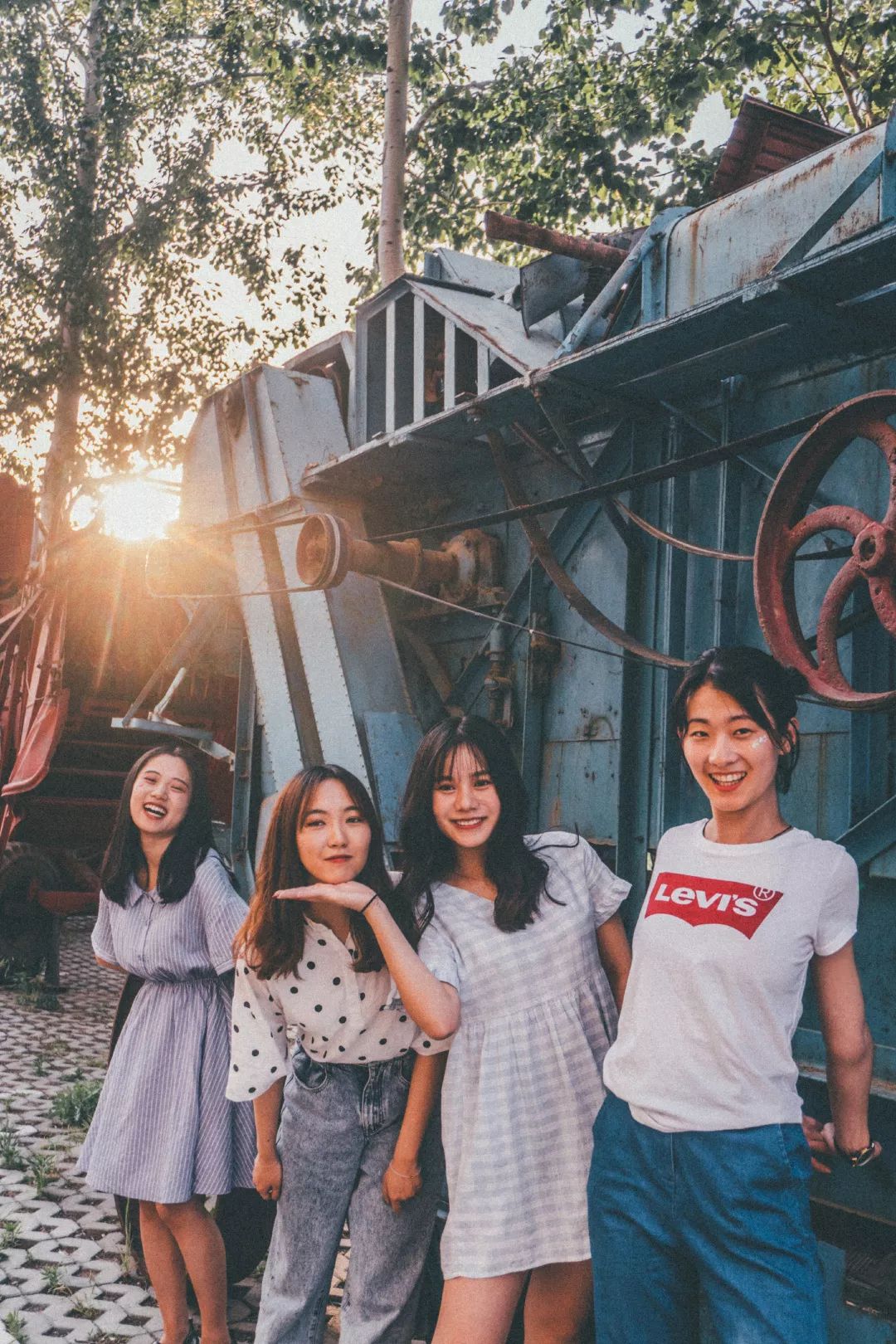 毕业写真哪个地方拍摄比较好,毕业写真哪里拍得好