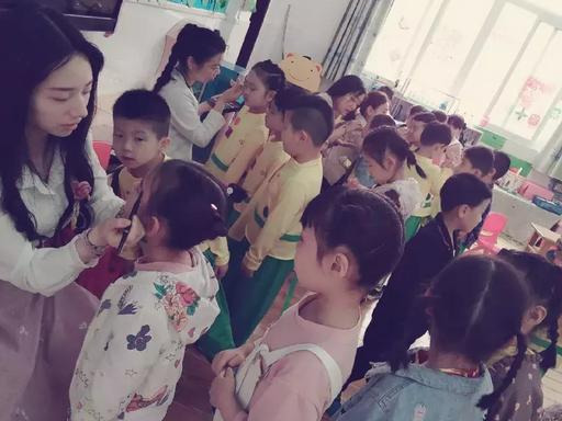 五山幼儿园六一汇演直播,甘寨中心幼儿园六一汇演