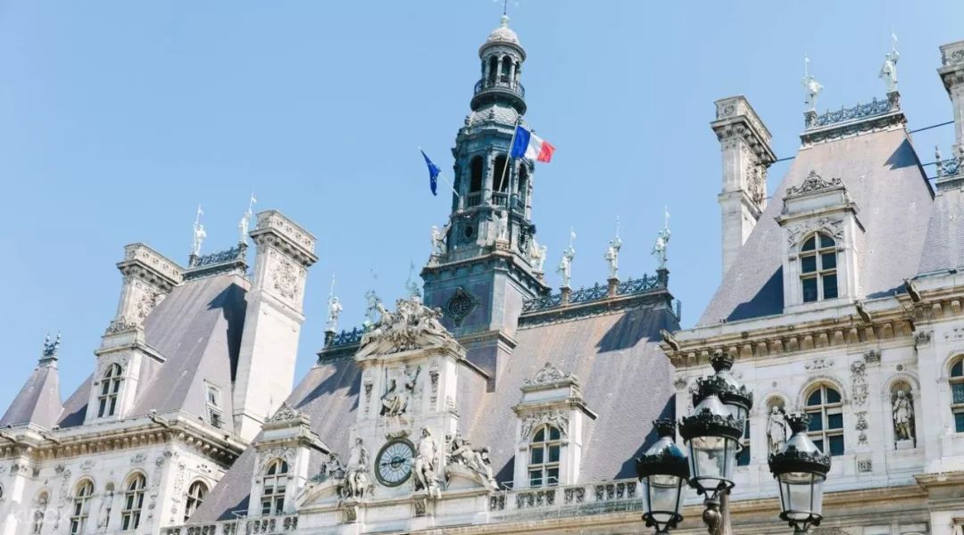 巴黎“假装自己是爱情电影主角”旅行指南