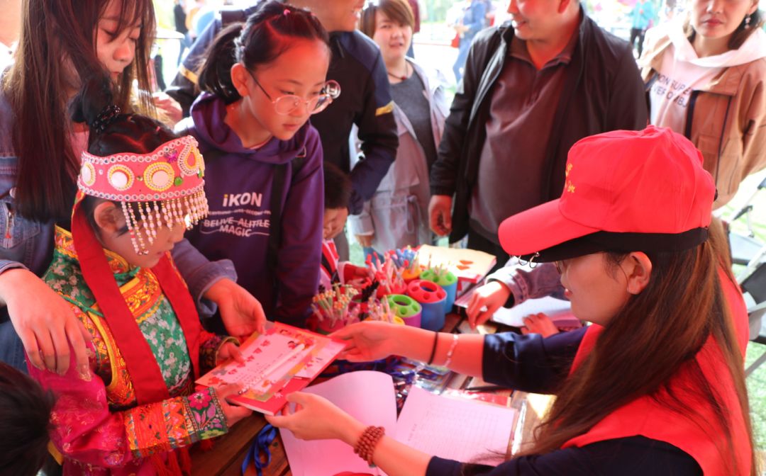 肃南：萌娃当掌柜科技嘉年华