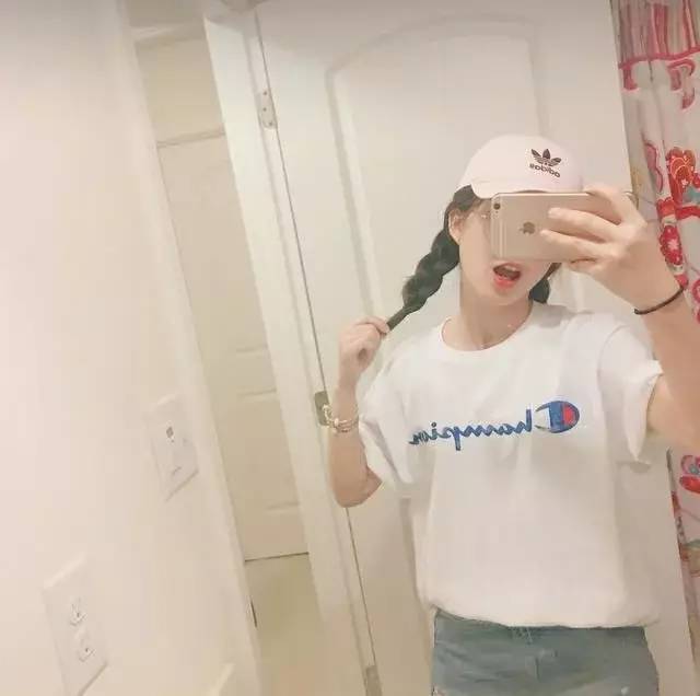 champion卫衣明星,champion性价比卫衣推荐