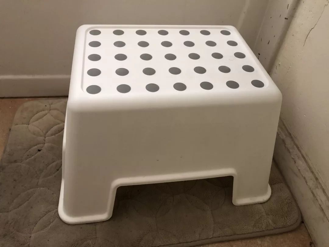 儿童买什么学习桌适合,给孩子买什么样的学习桌好