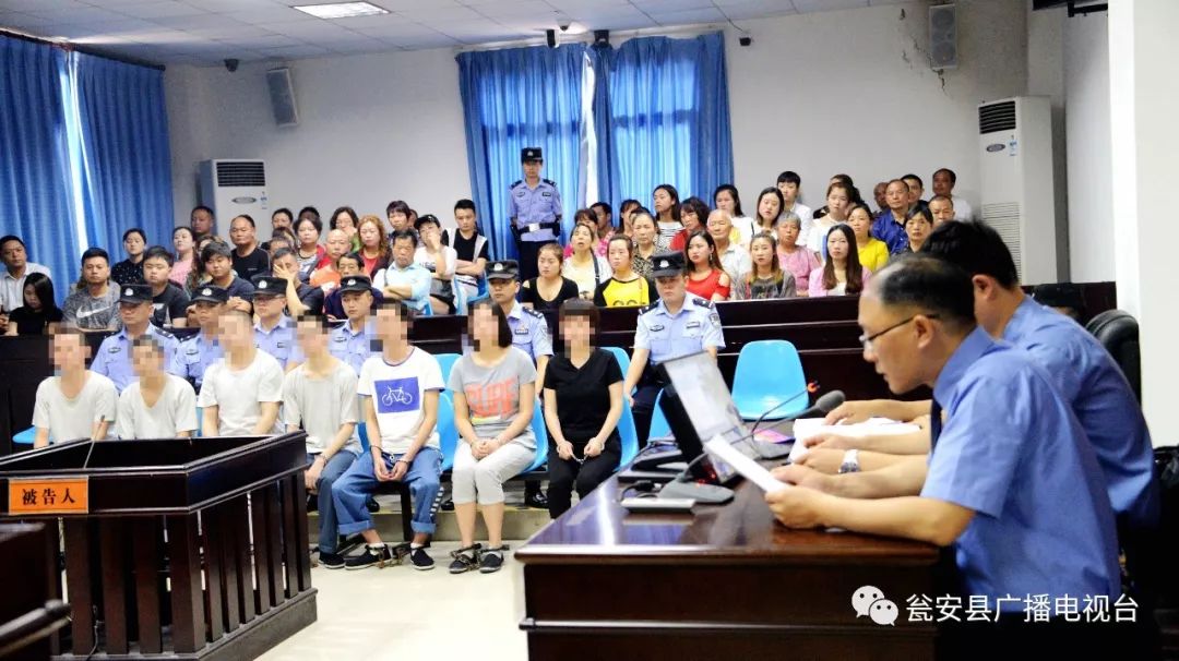 聚众赌博获利3万五千元怎么判,聚众赌博获利33000