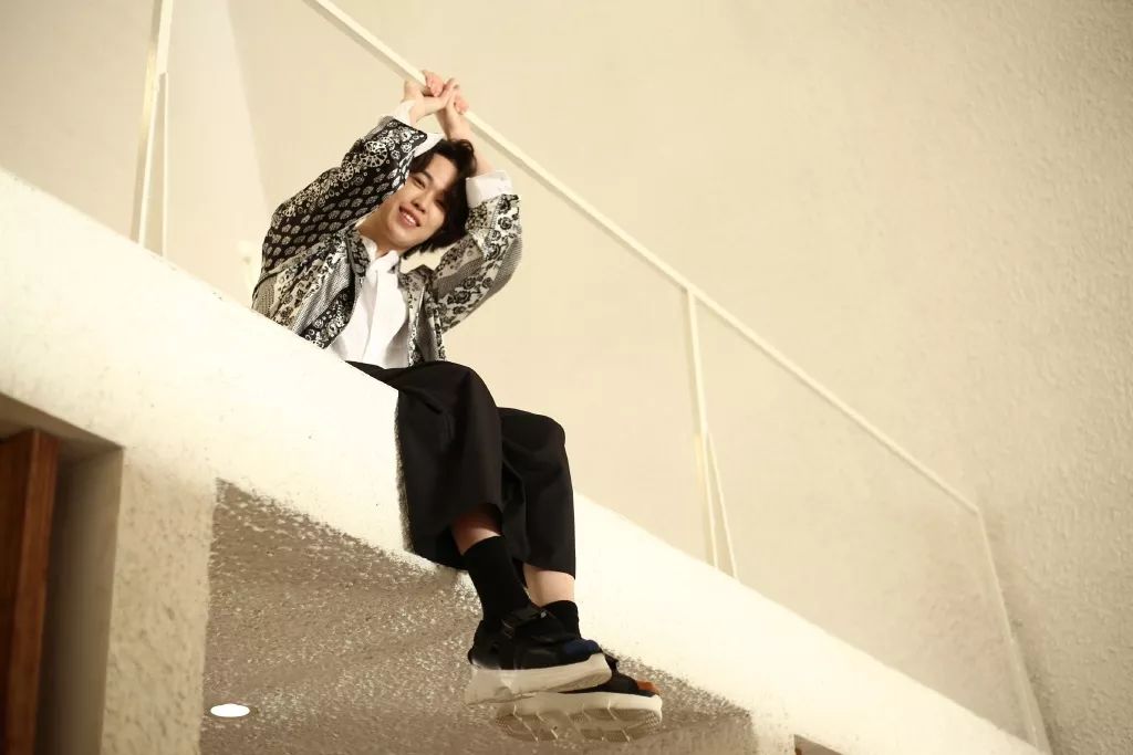 男模摆拍动作大全夏装,男模摆拍动作大全