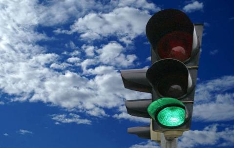 教您十大安全驾驶技巧,安全驾驶100个技巧