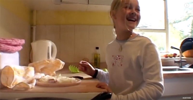 没有大人只有孩子一起住,没大人管的小孩