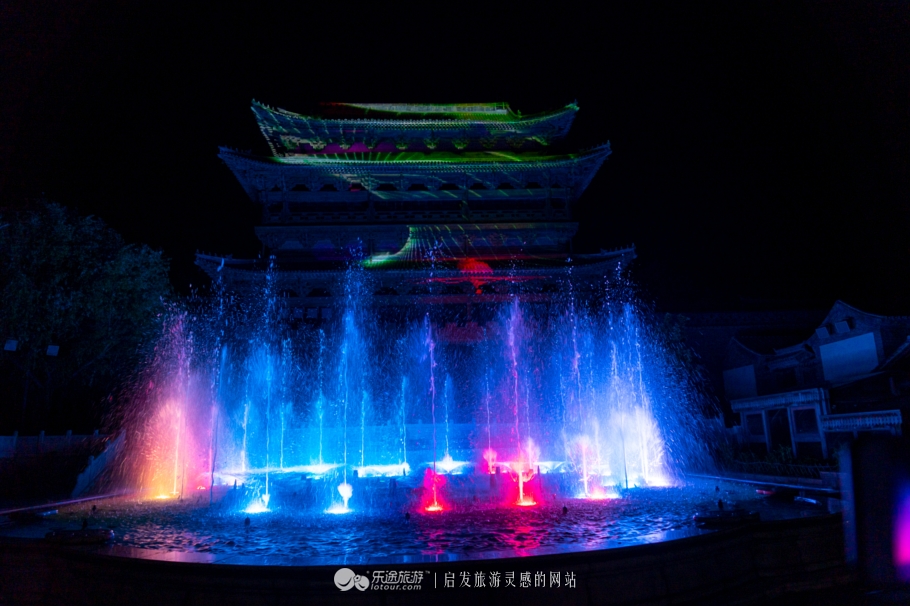 提灯游司马台长城,看古北水镇的温婉夜