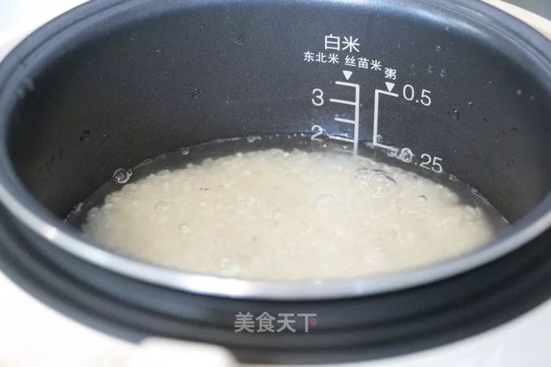 10分钟搞定的懒人焖饭有肉有菜 (懒人焖饭一锅就搞定重点是巨好吃)