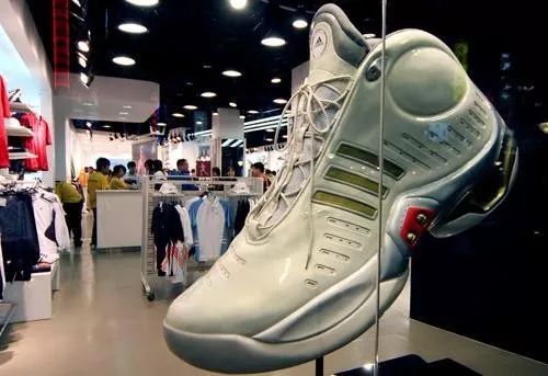 阿迪达斯商标被判无效怎么办,阿迪达斯三个logo分别代表什么