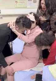 “剖腹产还疼哭？你可真丢人！”37岁二胎妈妈剖腹产后，丈夫这句话火了…