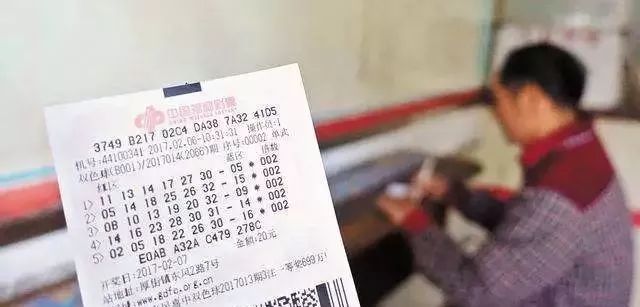 卖违法的东西会判多久,在朋友圈贩卖违规产品犯什么罪