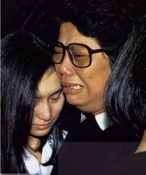 白富美走向人生巅峰的时候,真正的白富美的生活是怎么样的