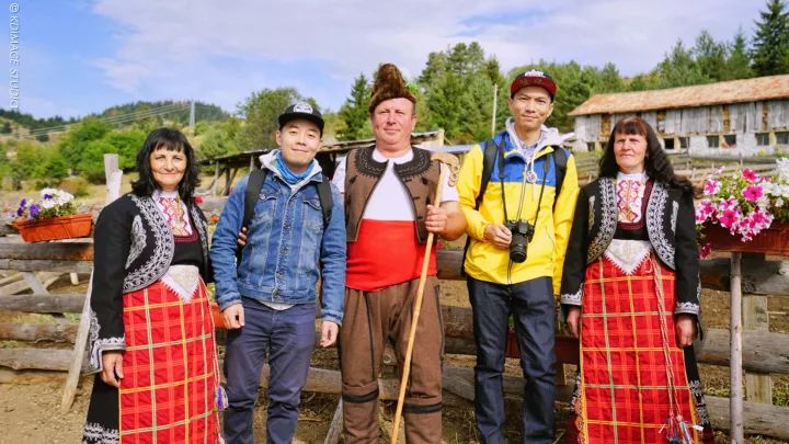 别只去英国法国了，欧洲还有个保加利亚，景美人美还便宜