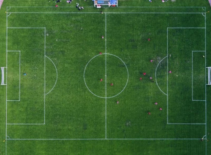 全力以赴的你,聚焦绿茵场