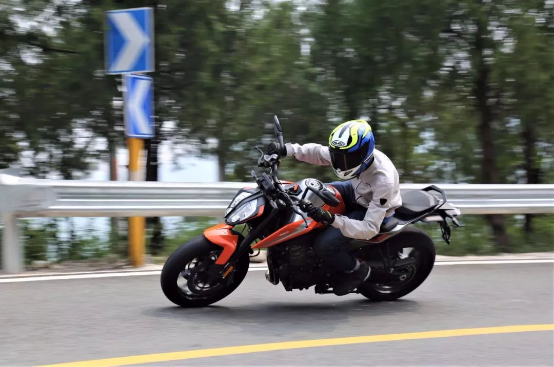 ktm790duke哪一年的车好一点,ktm790duke用车感受