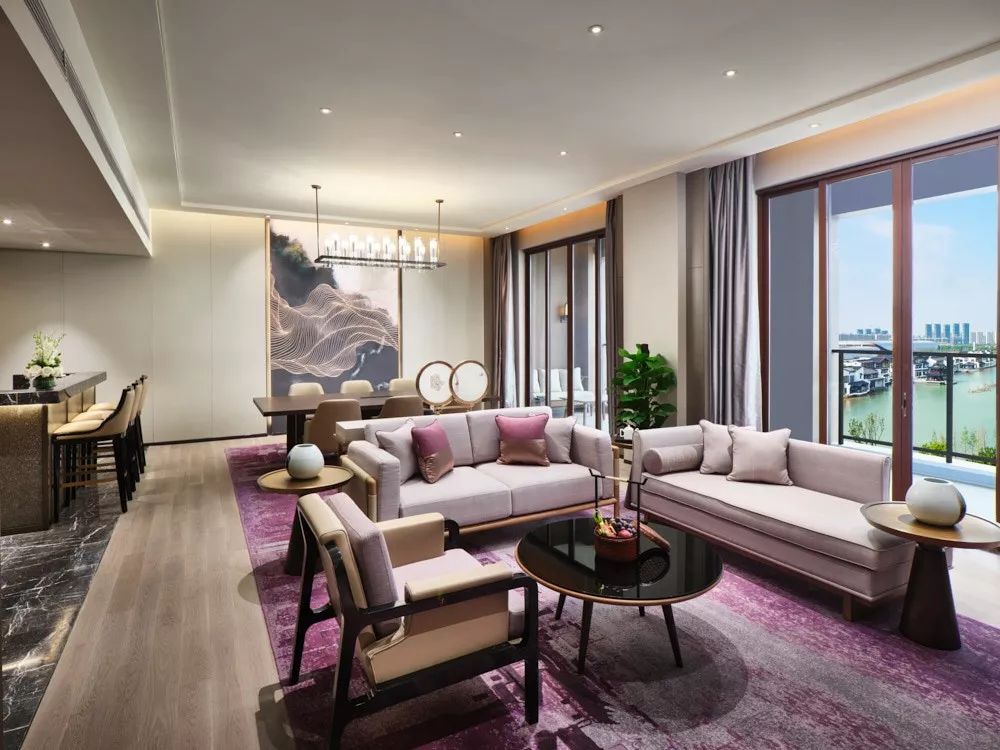 无锡融创皇冠假日酒店多少钱,入住无锡融创皇冠假日酒店