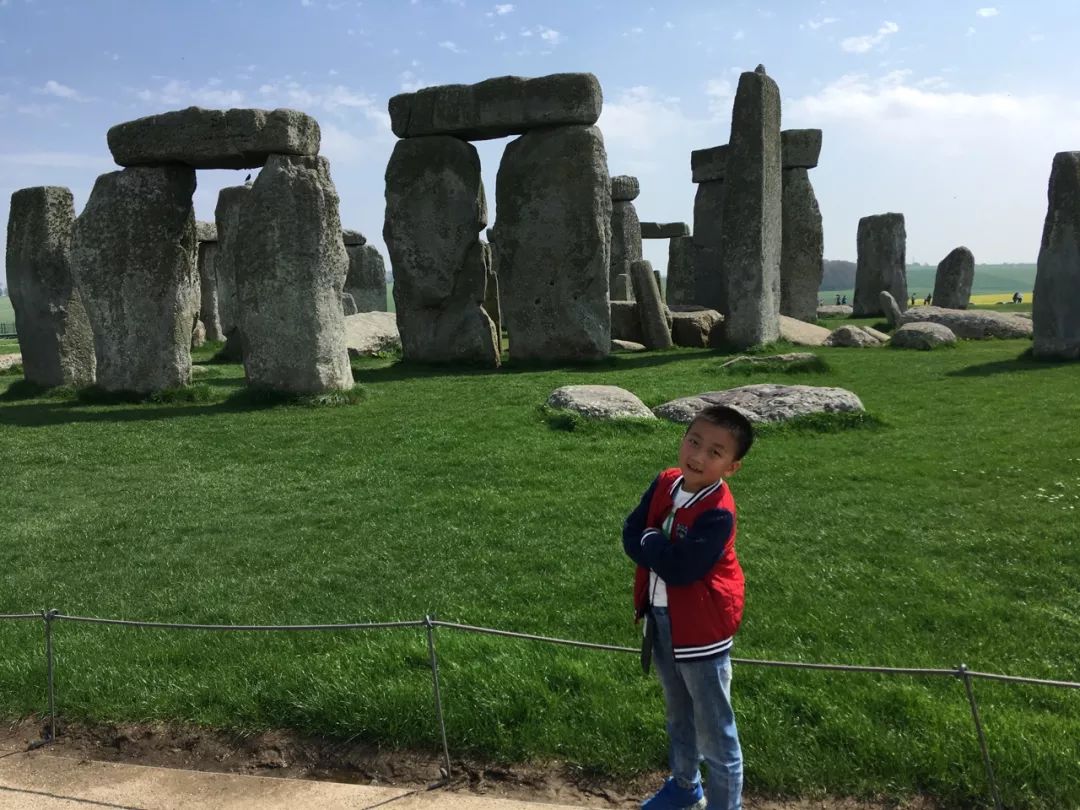 初二休学一年环游世界,夫妻休学带孩子环游世界