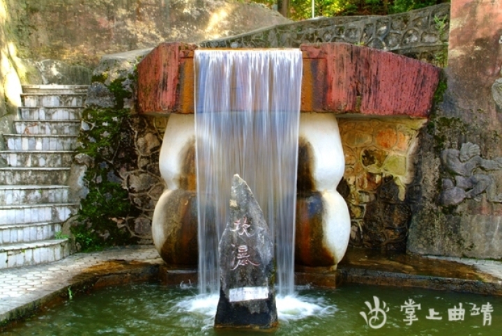 带您走进陆良彩色沙林风景,陆良彩色沙林风景区今年人多不多