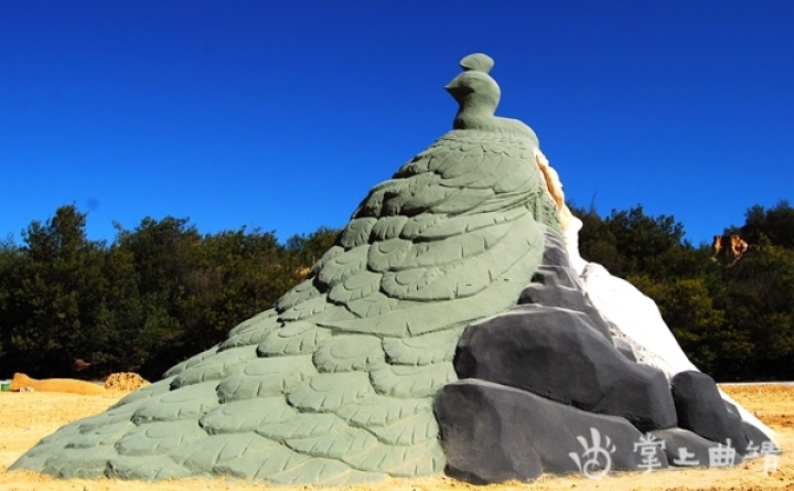 带您走进陆良彩色沙林风景,陆良彩色沙林风景区今年人多不多
