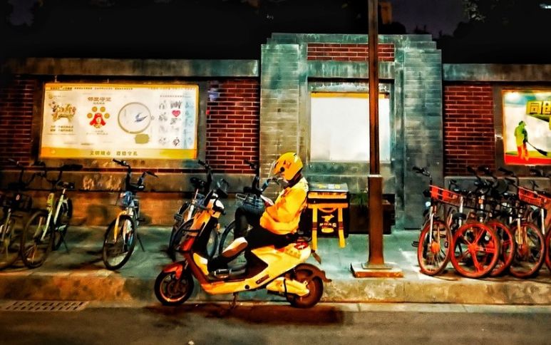 外卖小哥知道北京凌晨的所有秘密