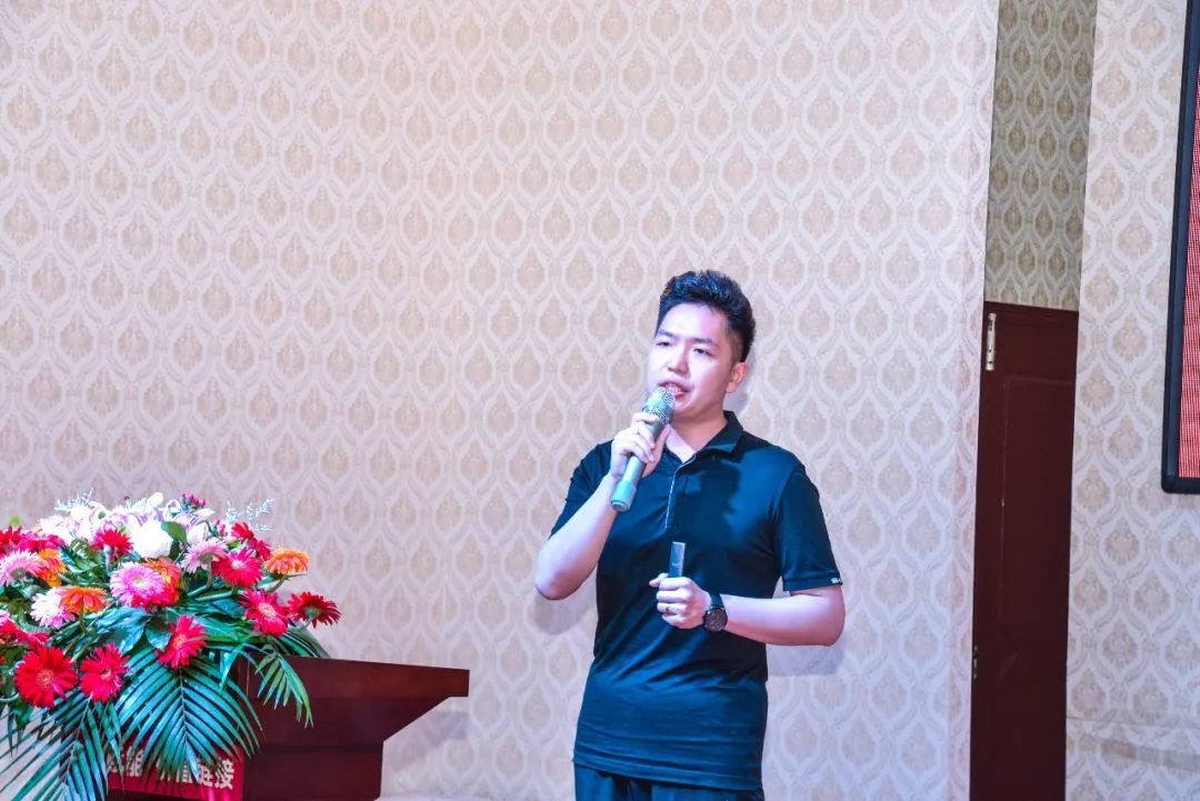 闈掑矝鍙岄哺鑽笟鑲′唤鏈夐檺鍏徃瀹樼綉,闈掑矝鍙岄哺鑽笟鍚堜綔