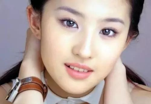 一双漂亮眼睛能拯救一张脸,一双眼睛真的能拯救整张脸