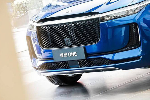 理想one第二排座椅改装360度转,理想one改装航空座椅多少钱