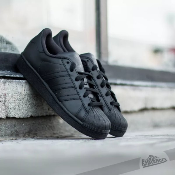 有颜值百搭又可以实战的球鞋,实战性既好又百搭的球鞋